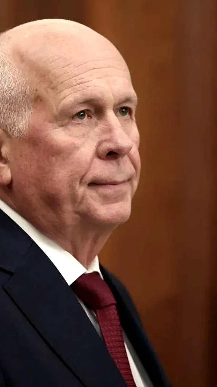 Путин и Чемезов обсудили достижения Ростеха и новые разработки