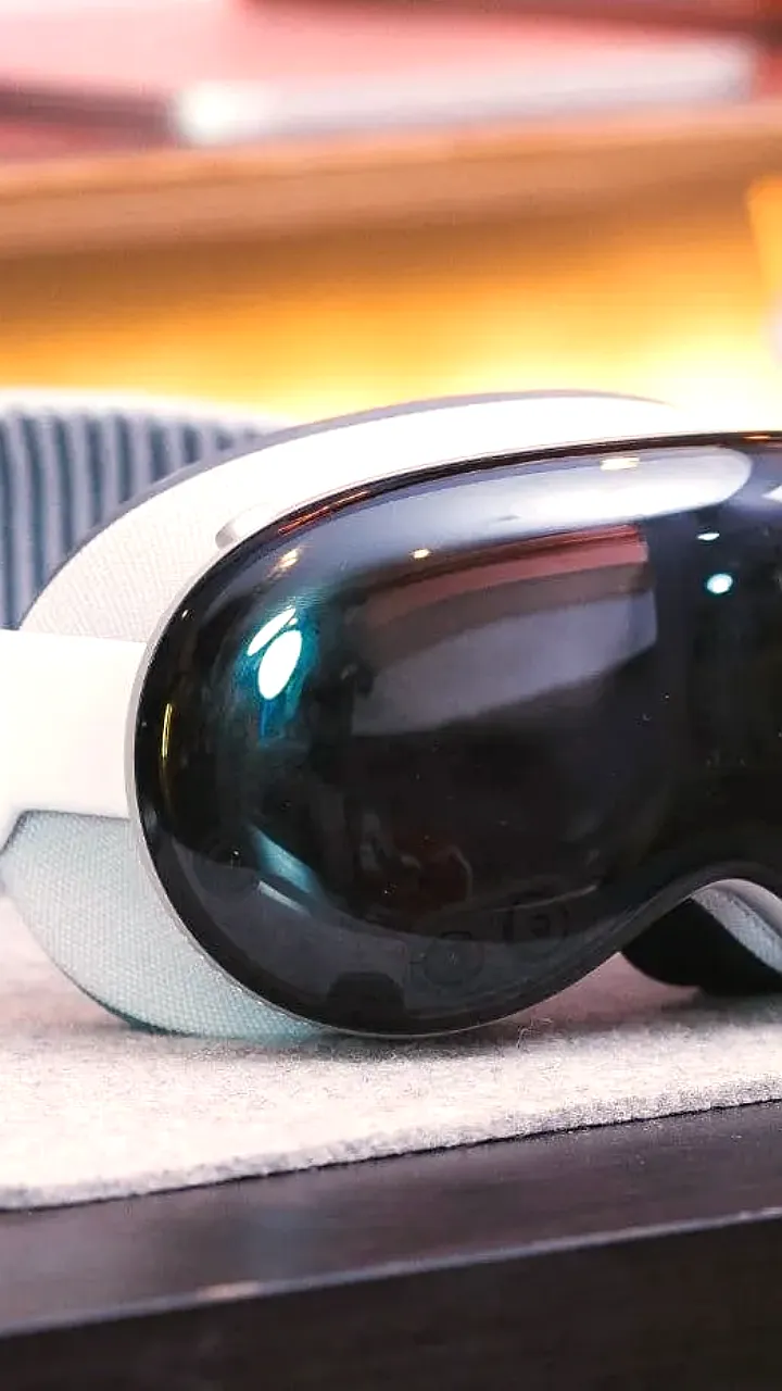 Apple планирует новый Vision Pro к 2027 году, сосредоточив внимание на умных очках