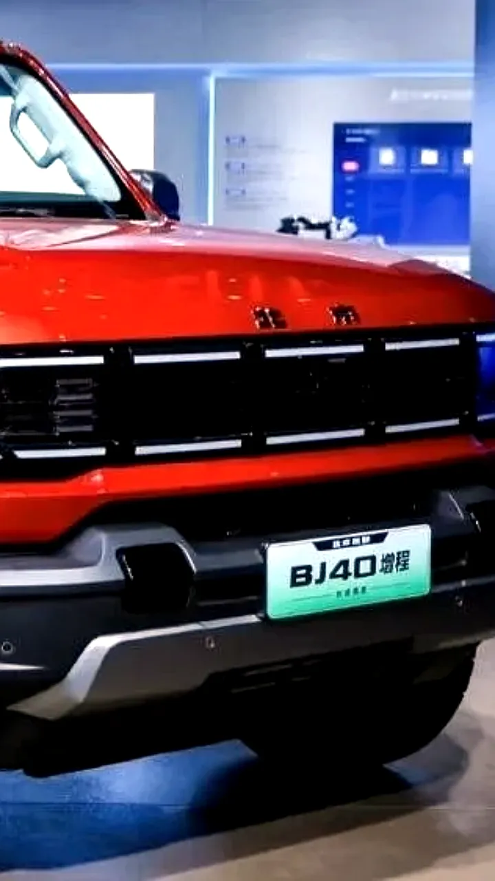 В Китае стартуют продажи новых гибридных внедорожников BAIC BJ40 и BYD Fang Cheng Bao 8