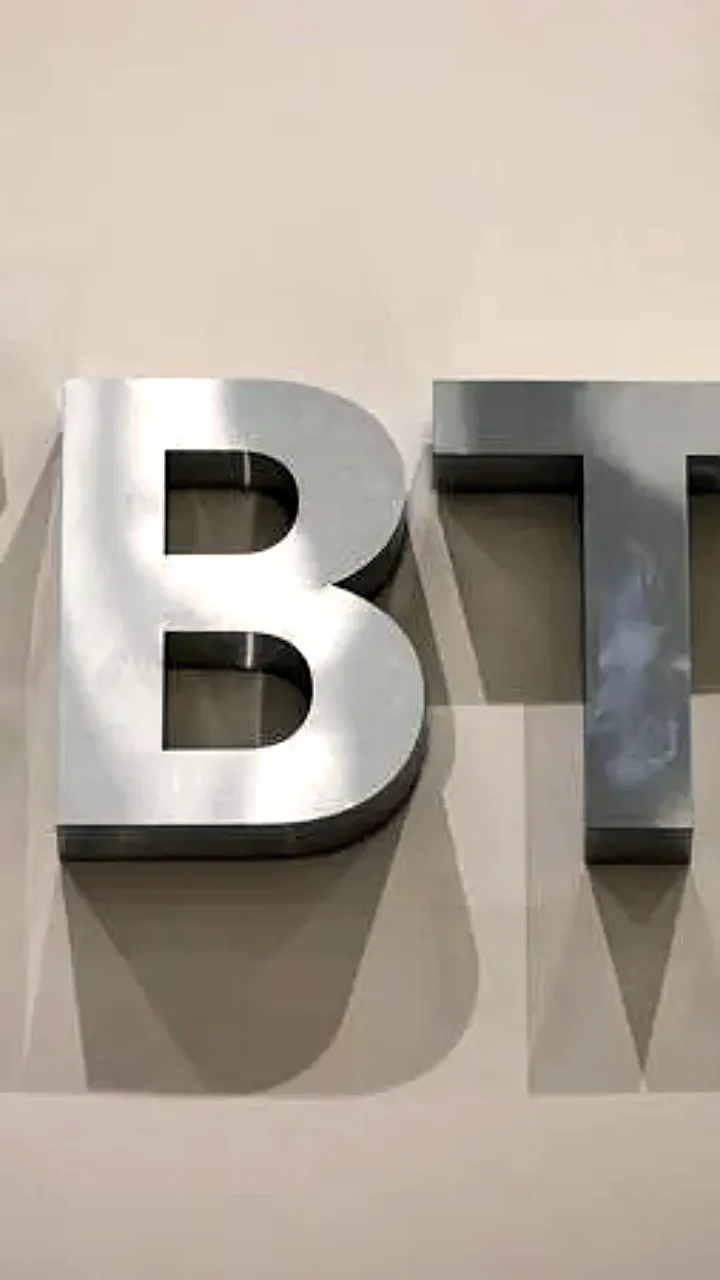 ВТБ снижает ставки по ипотеке и улучшает условия кредитования