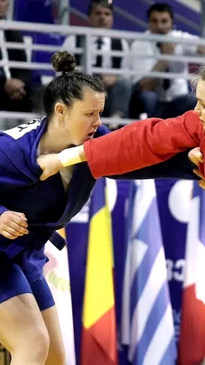 Россияне лидируют на Чемпионате Европы по самбо в Тбилиси