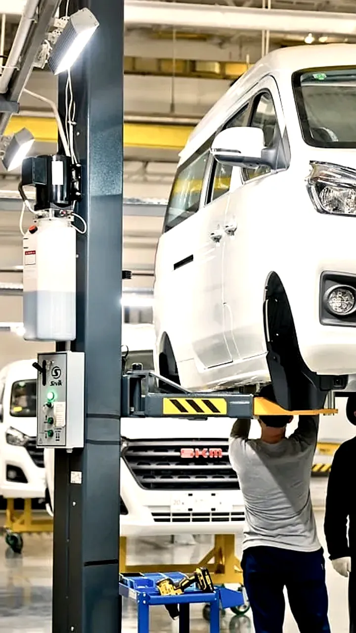 АвтоВАЗ запускает отгрузку автомобилей SKM М7 с ценой от 2,86 миллиона рублей