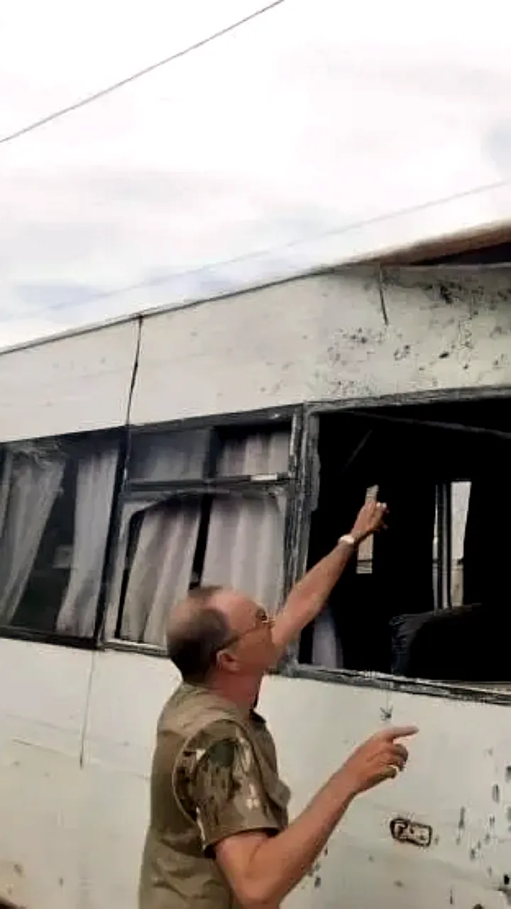 Атака украинского беспилотника на рейсовый автобус в Лисичанске: одна жертва и трое пострадавших