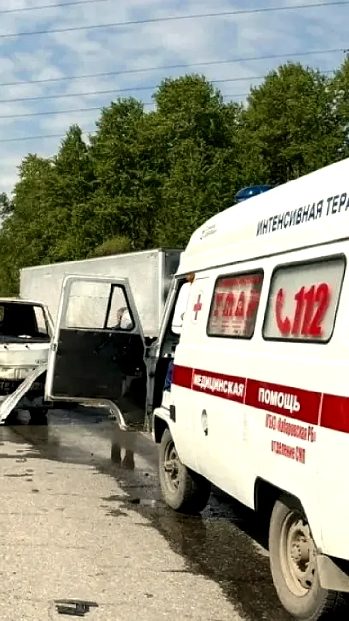 Сводка ДТП в Хабаровском крае: 3 происшествия и 11 травм 17 мая, 2 происшествия и 2 травмы 18 мая