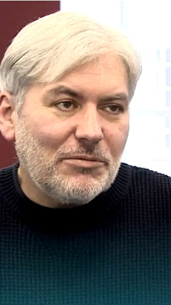 На книжном салоне в Санкт-Петербурге представят интерактивный перформанс с роботом
