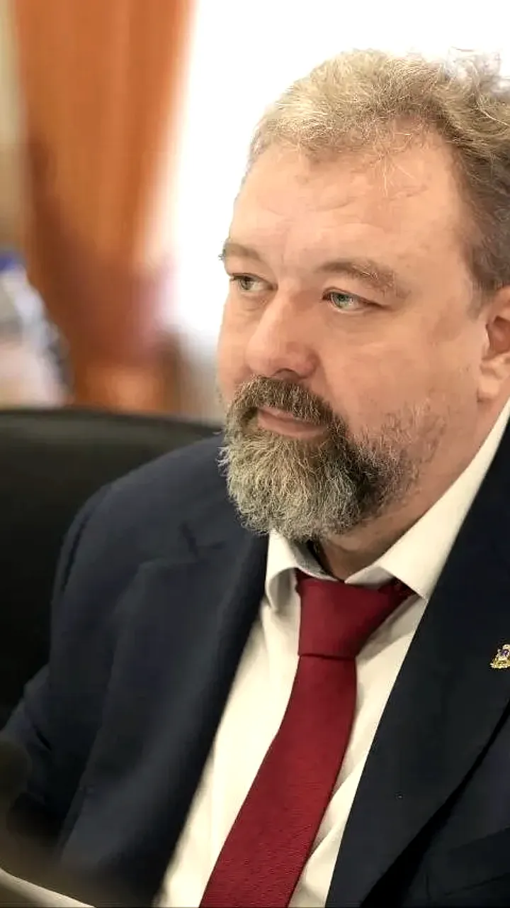 Замглавы Тюмени Иванов покинул пост, обязанности временно переданы Каревой